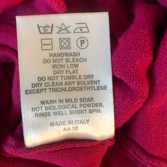 Burberry Sweater in Size Medium - Picture 4 of 6